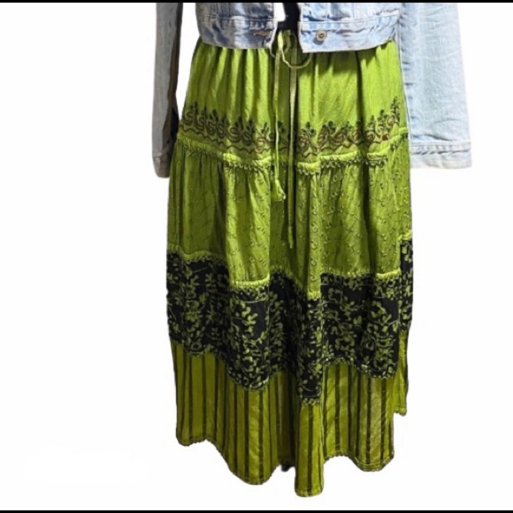 Green & Black Tiered Midi